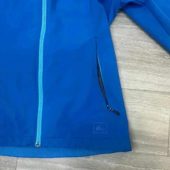 REI Women’s Blue Lightweight Hooded Jacket Size Small - Picture 2 of 8